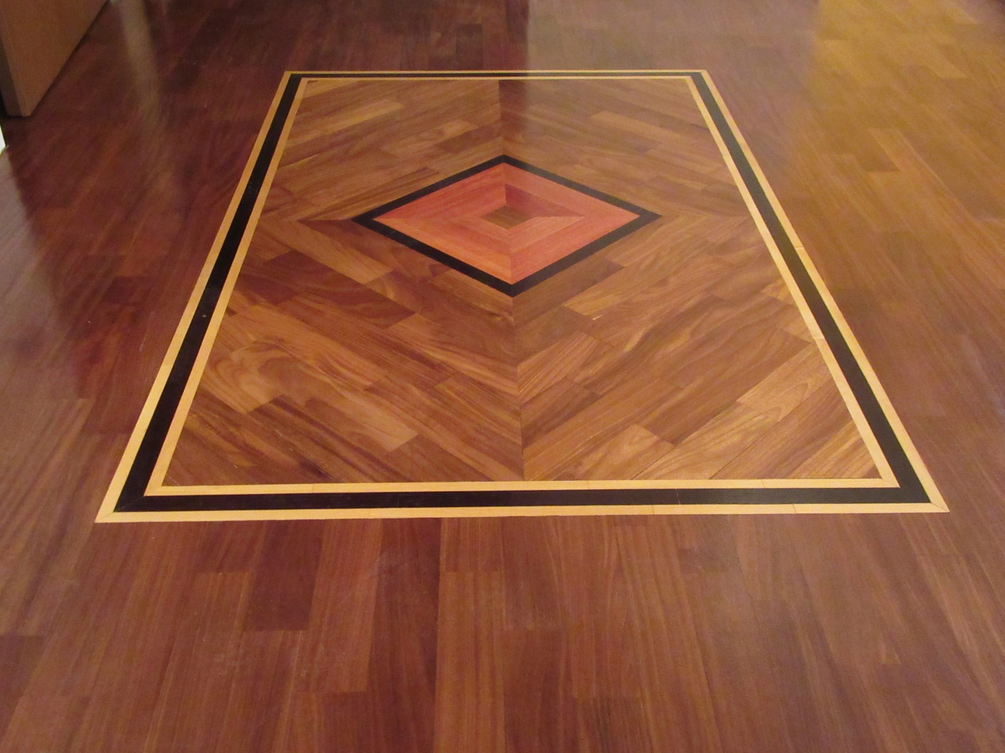 Parkett World Specialisti Legno Progetto pavimento design personalizzato